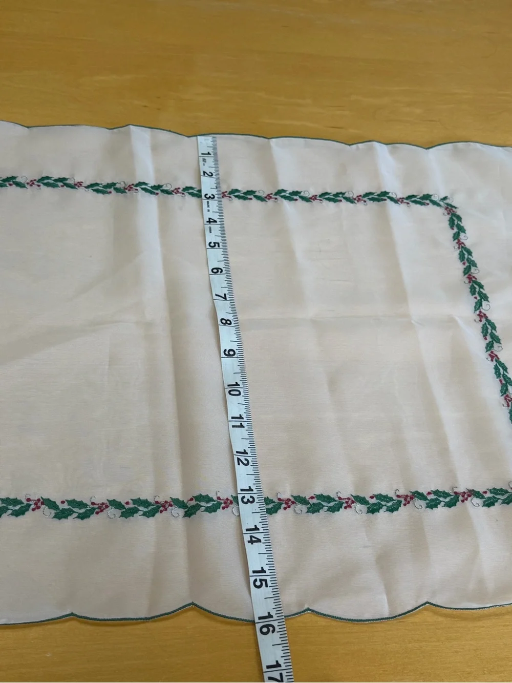 Vintage Sheer Christmas Table Runner/dresser Scarf 55inx16in